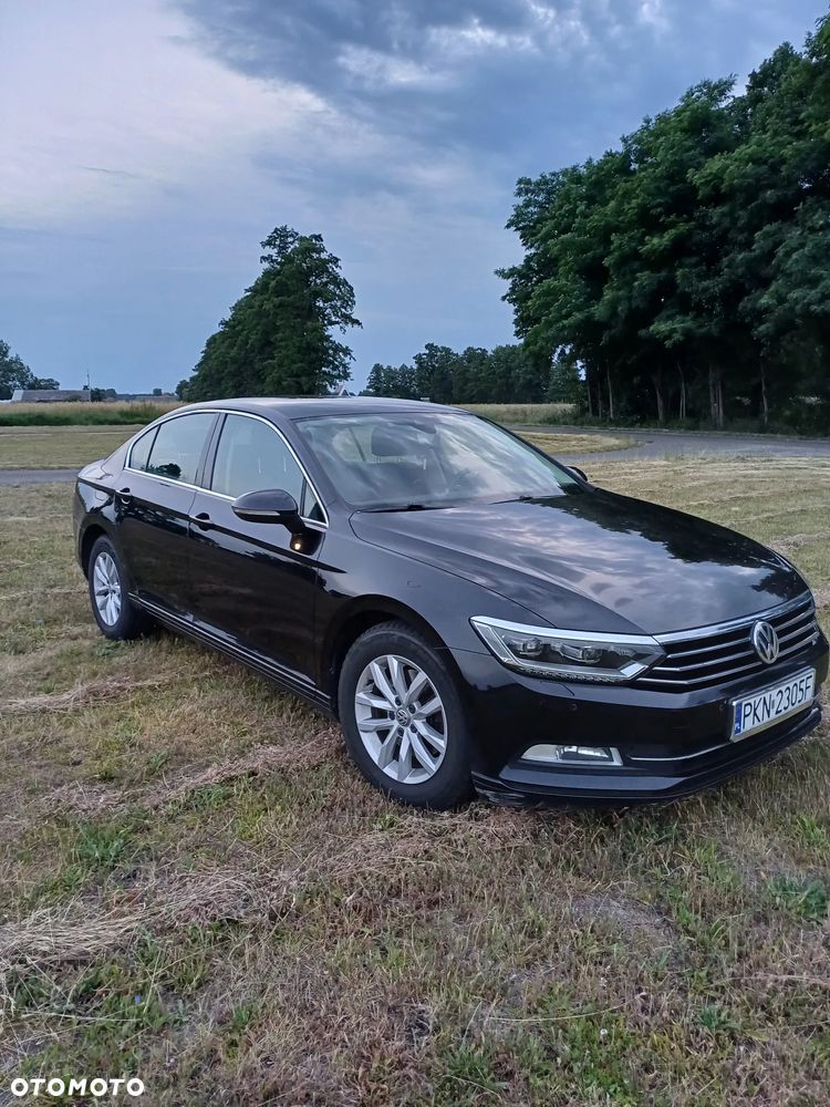 Volkswagen Passat - 2