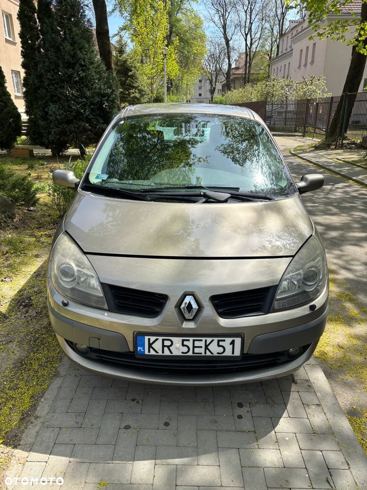Renault Scenic 2.0 16V Privilege - 1