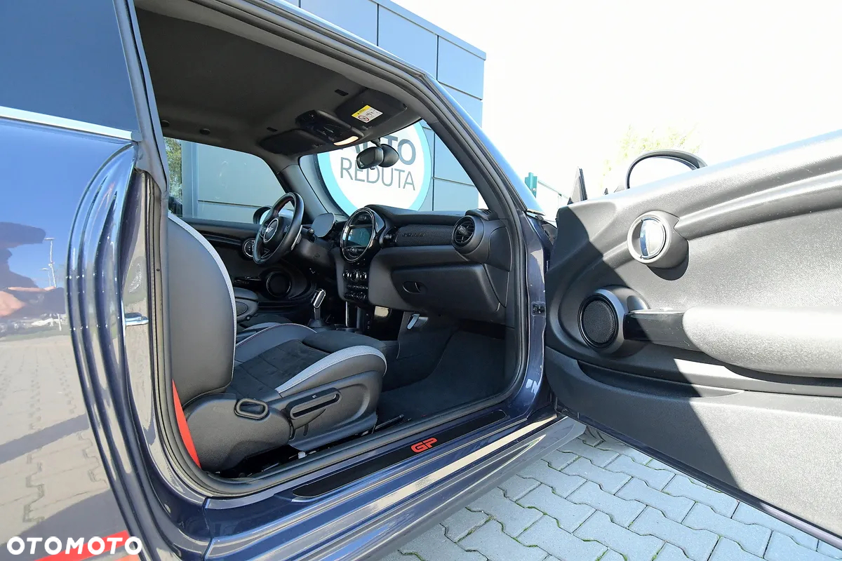 MINI John Cooper Works ALL4 sport - 27