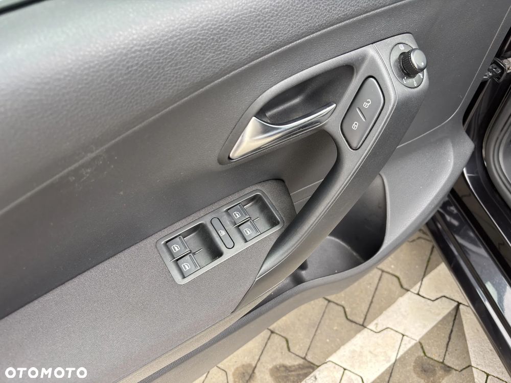 Volkswagen Polo - 18