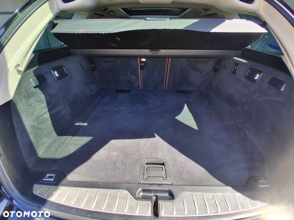 BMW Seria 5 530d Luxury Line - 23