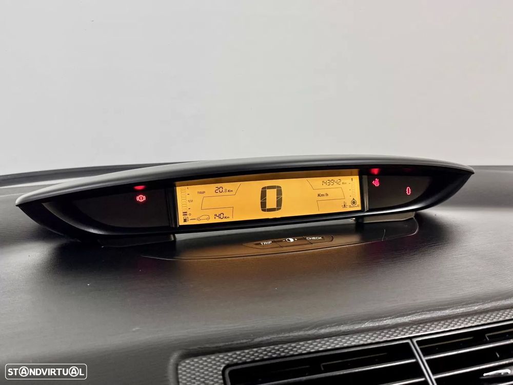 Citroën C4 1.6 HDi Exclusive - 25