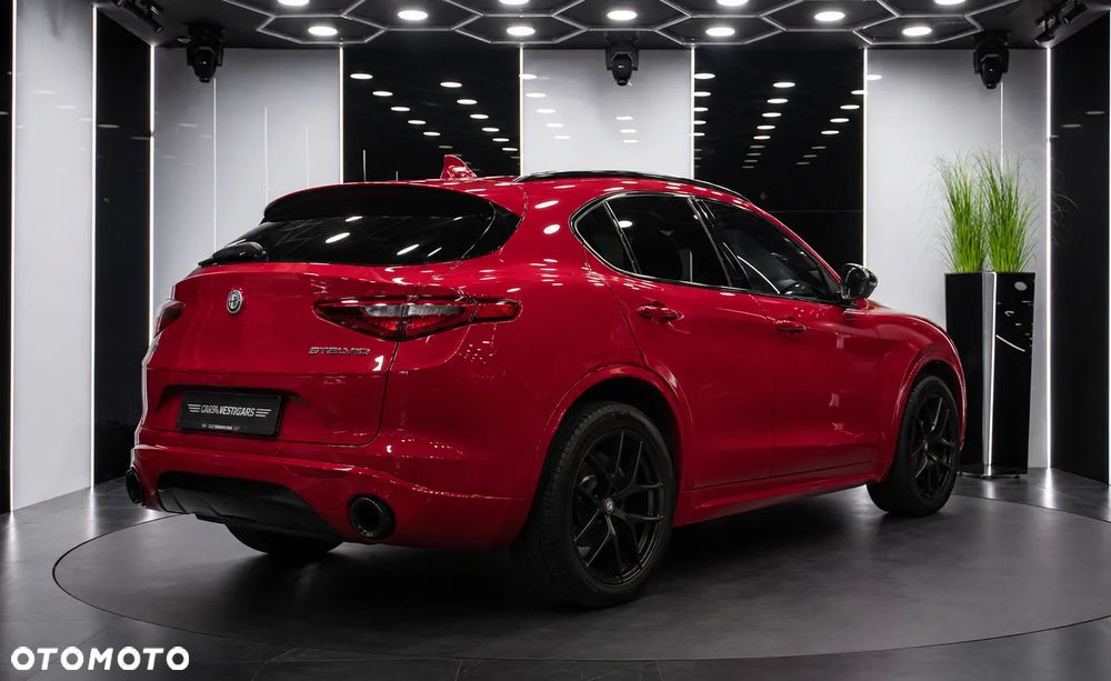Alfa Romeo Stelvio 2.0 Turbo Veloce Q4 - 5