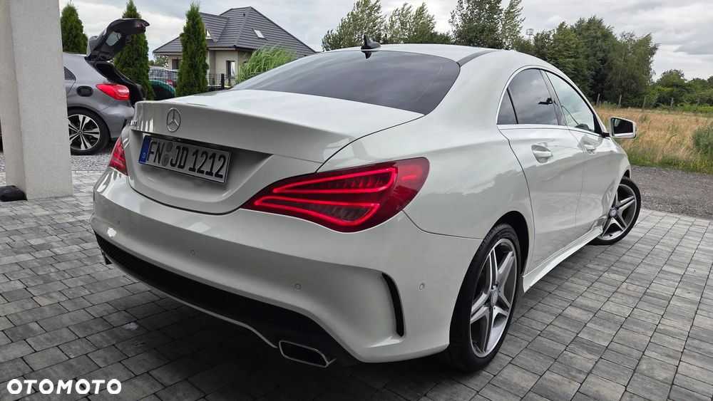 Mercedes-Benz CLA 180 7G-DCT AMG Line - 4