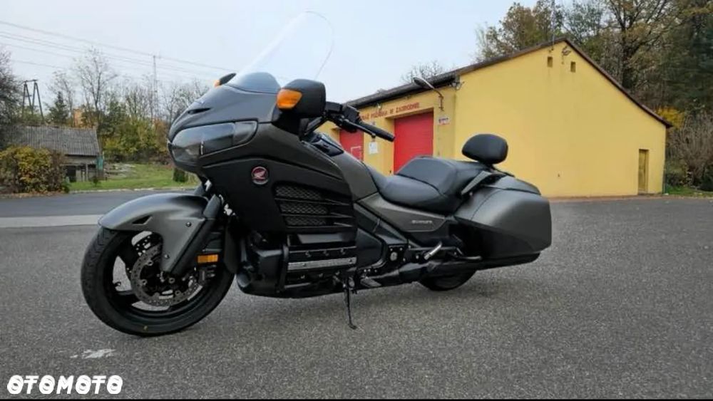 Honda GL - 6