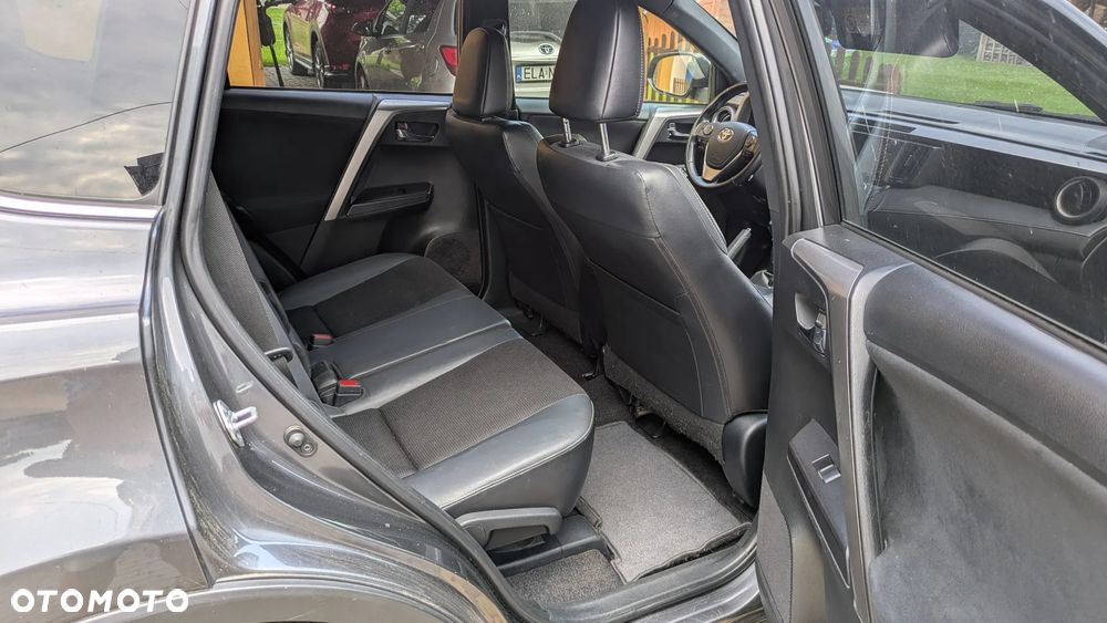 Toyota RAV4 2.0 Platinum 4x4 - 32