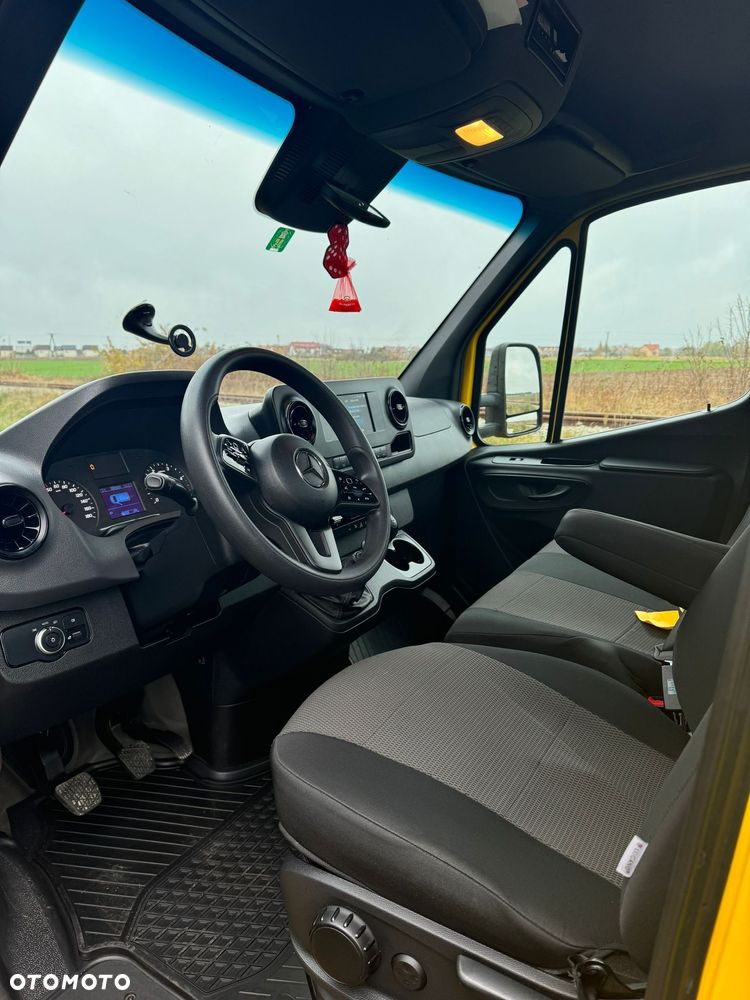 Mercedes-Benz SPRINTER - 9