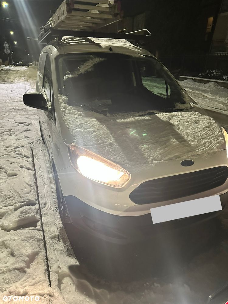 Ford Transit Courier - 2