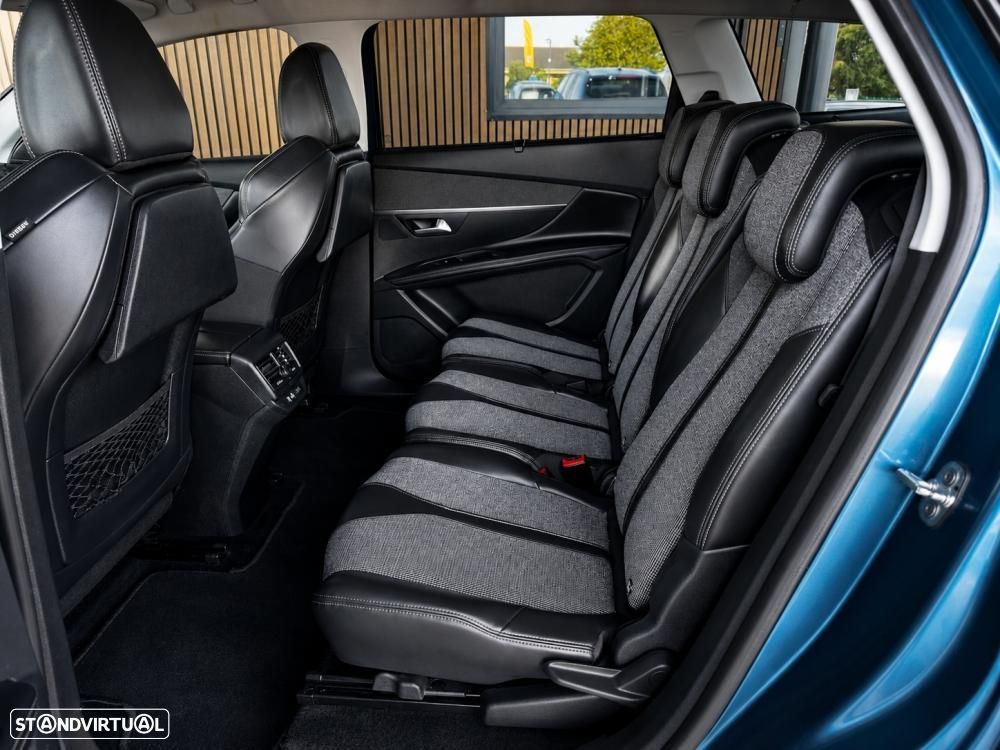 Peugeot 5008 1.5 BlueHDi Allure EAT8 - 42