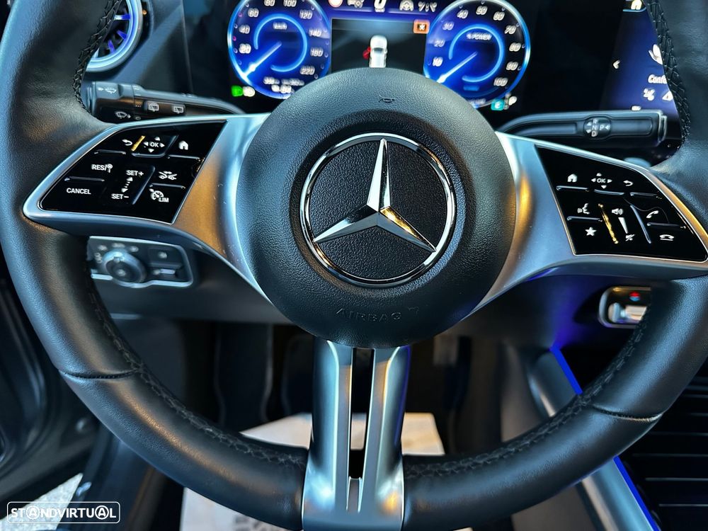 Mercedes-Benz EQA 300 4Matic Progressive - 24