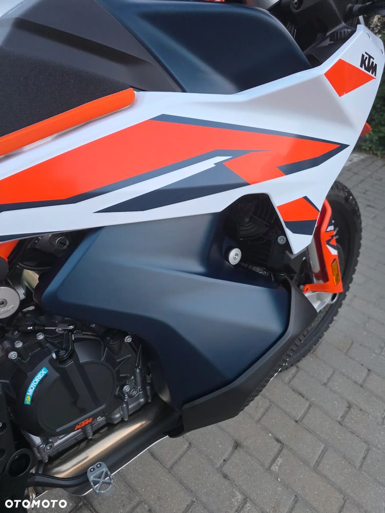 KTM Adventure 890 - 9
