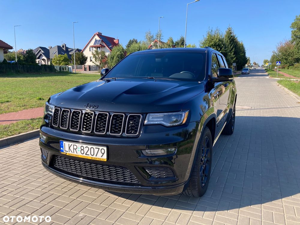 Jeep Grand Cherokee - 12