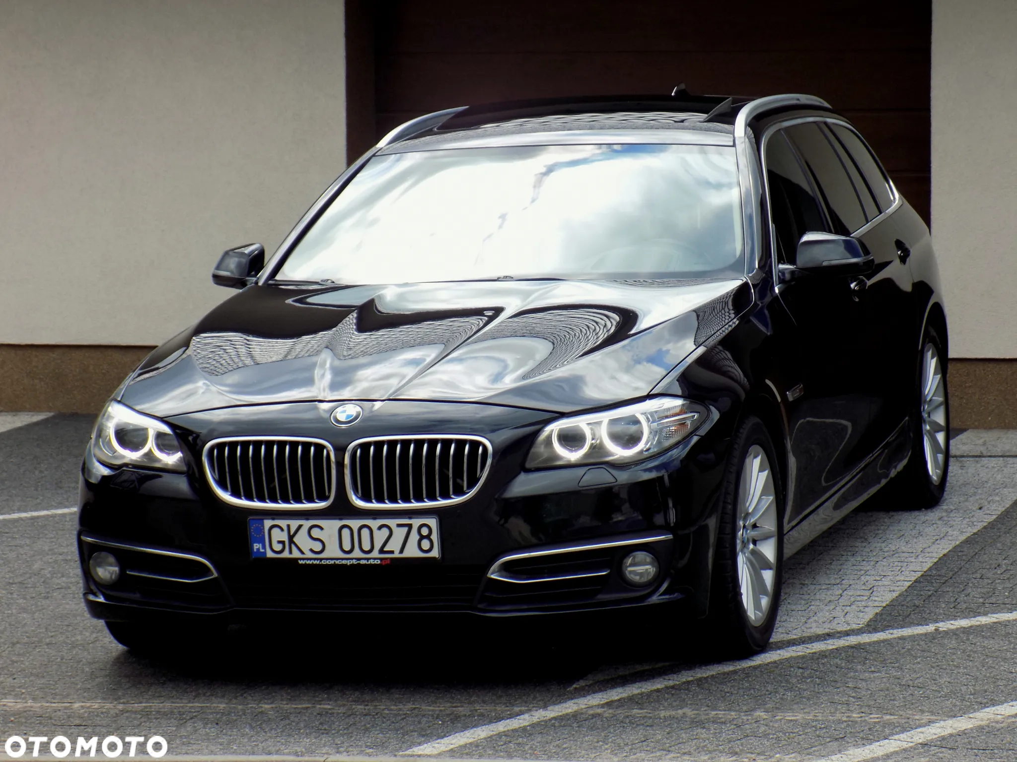 BMW Seria 5 525d Touring Sport-Aut Luxury Line - 15