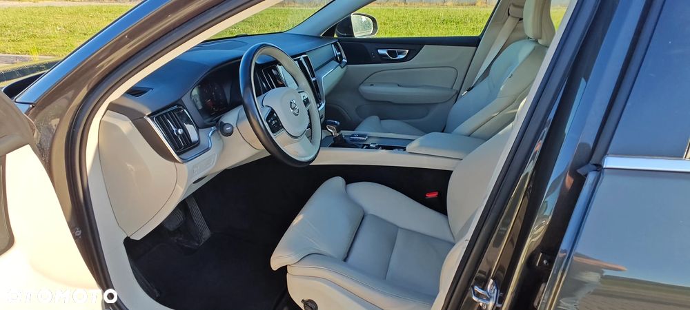 Volvo V60 - 8