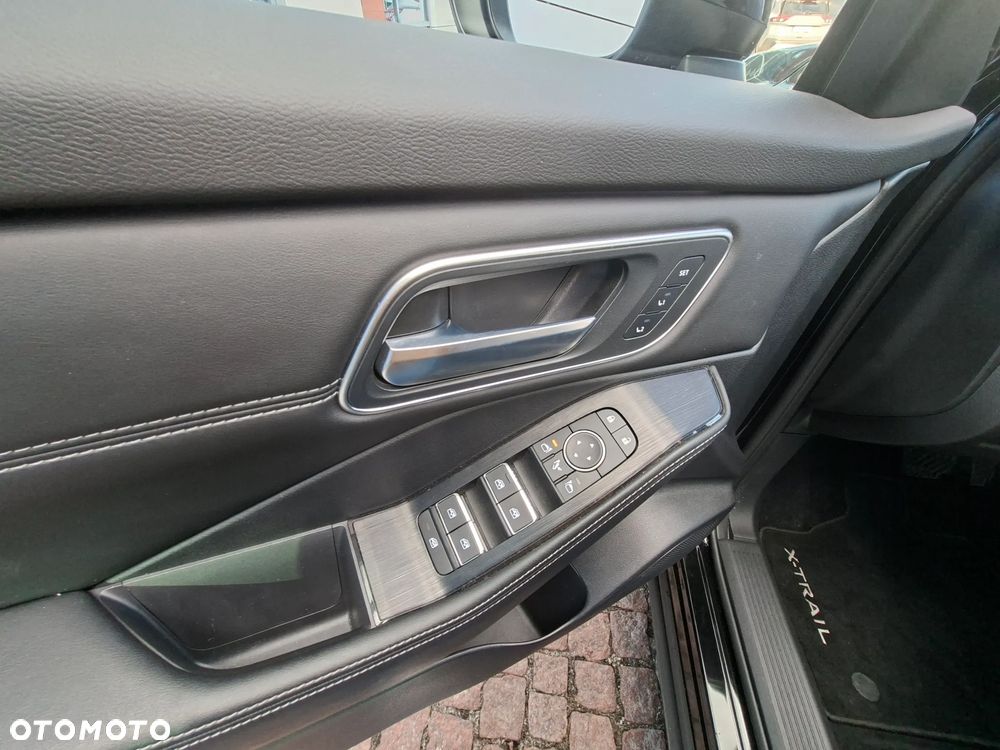 Nissan X-Trail - 11