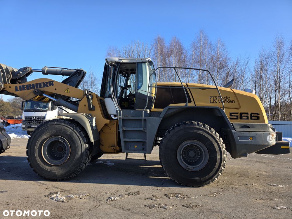 Liebherr L566 - 4