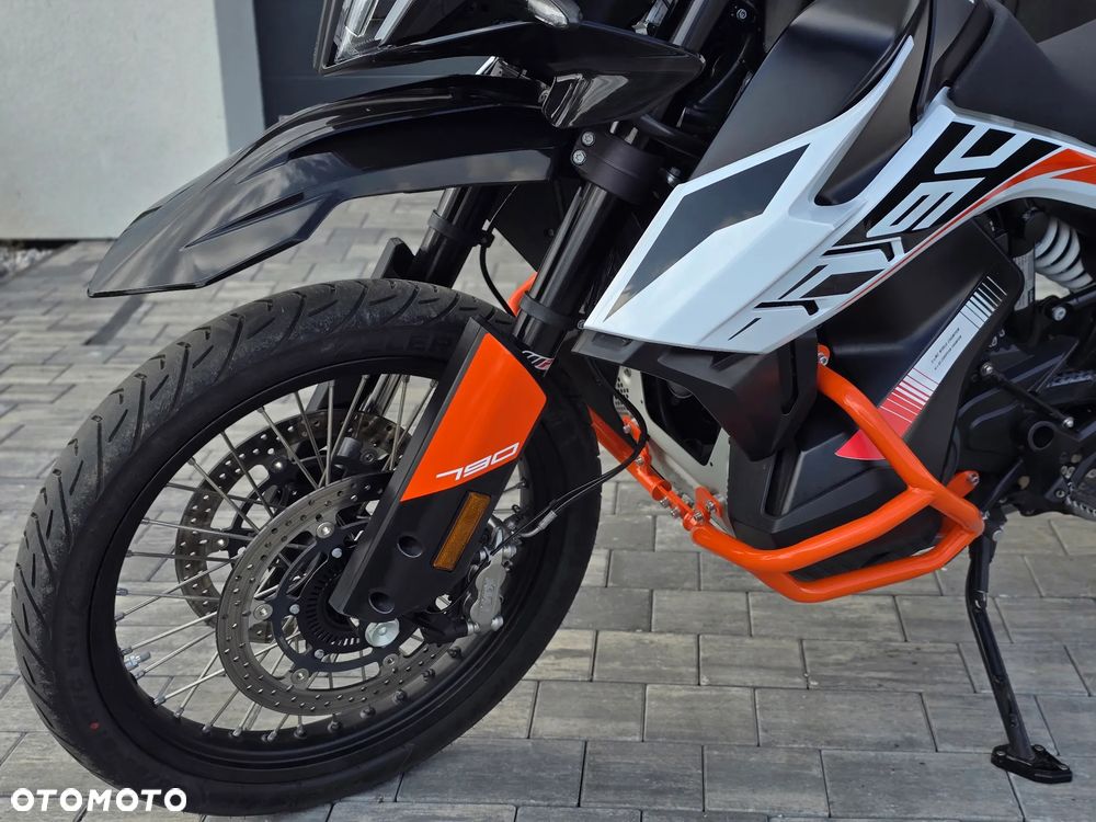 KTM Adventure 790 - 14