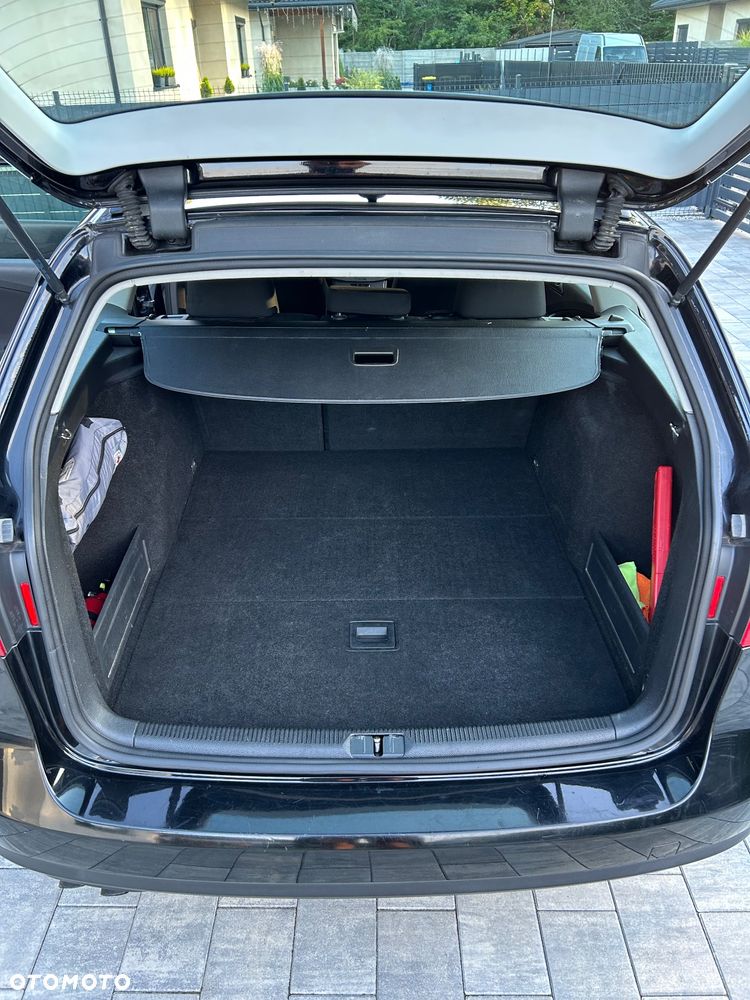 Volkswagen Passat 1.9 TDI Comfortline - 9