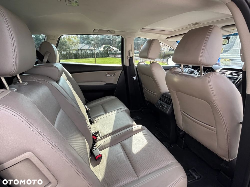Mazda CX-9 - 16