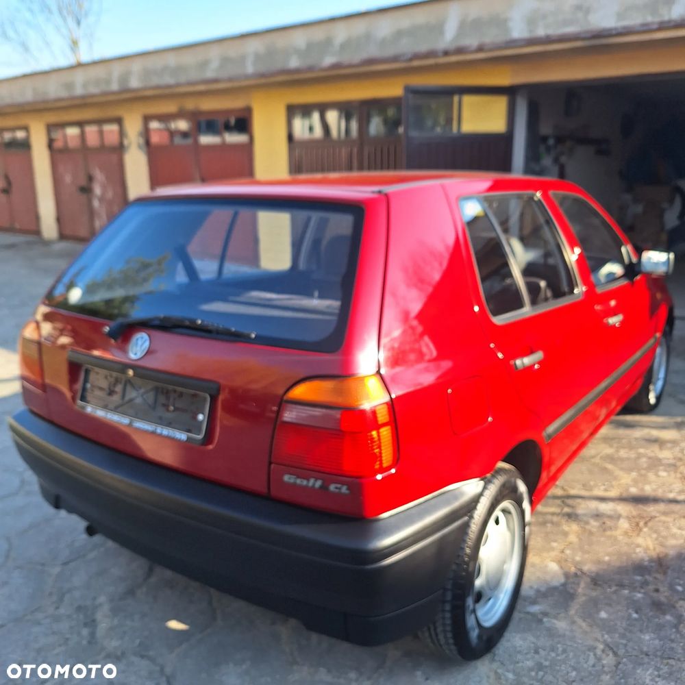 Volkswagen Golf - 6