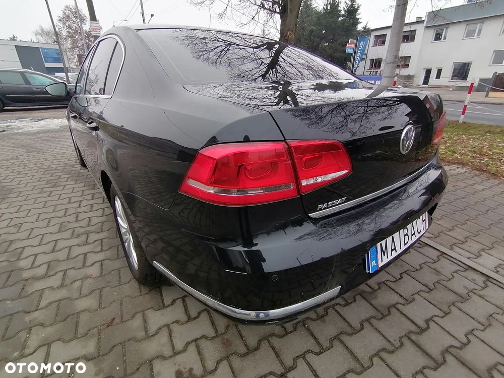 Volkswagen Passat - 13