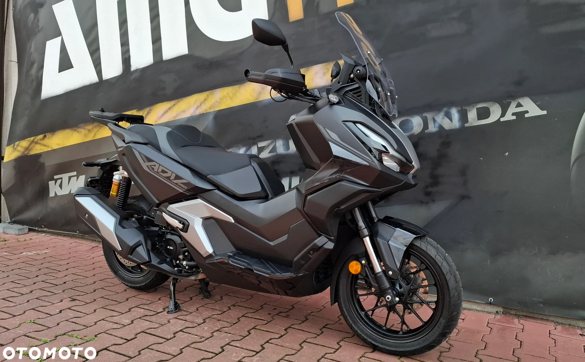 Honda ADV350 - 3