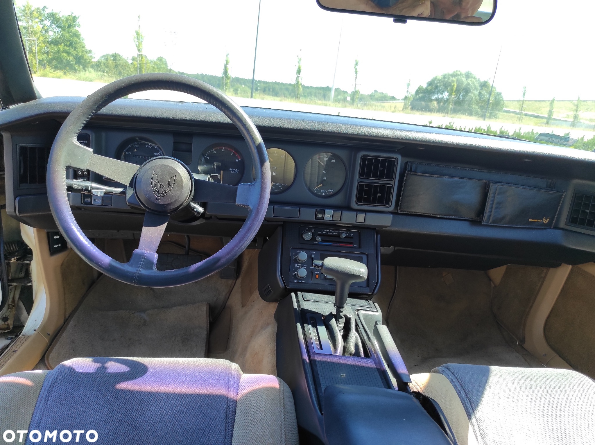 Pontiac Firebird - 10