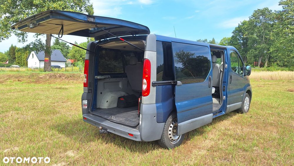 Opel Vivaro L2H1 2.9t - 8
