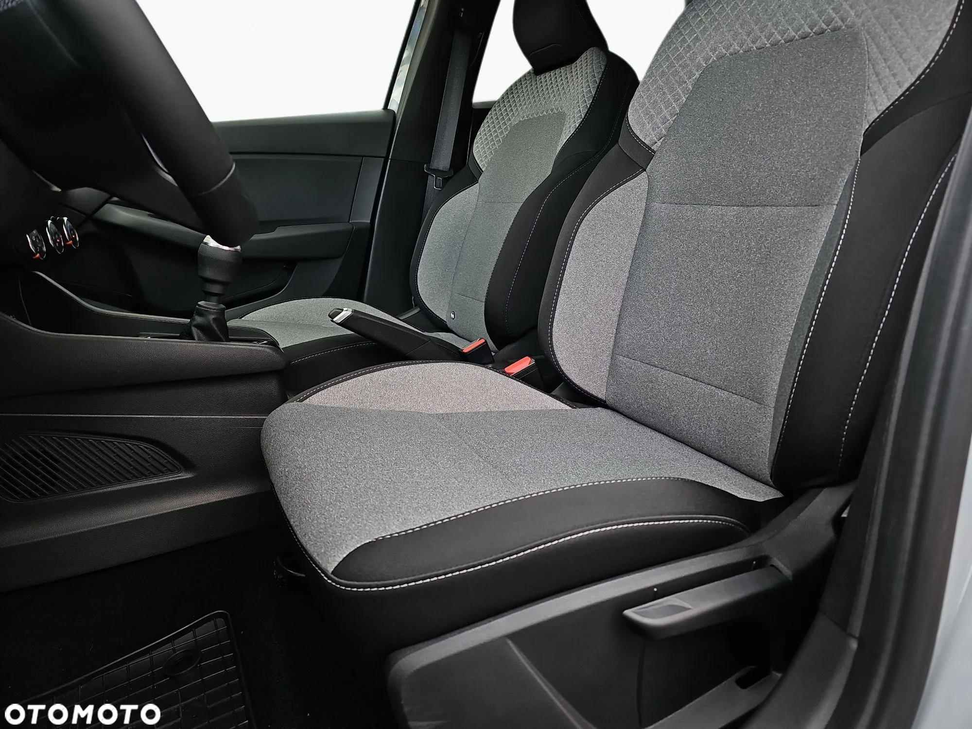 Renault Clio 1.0 TCe Evolution - 12