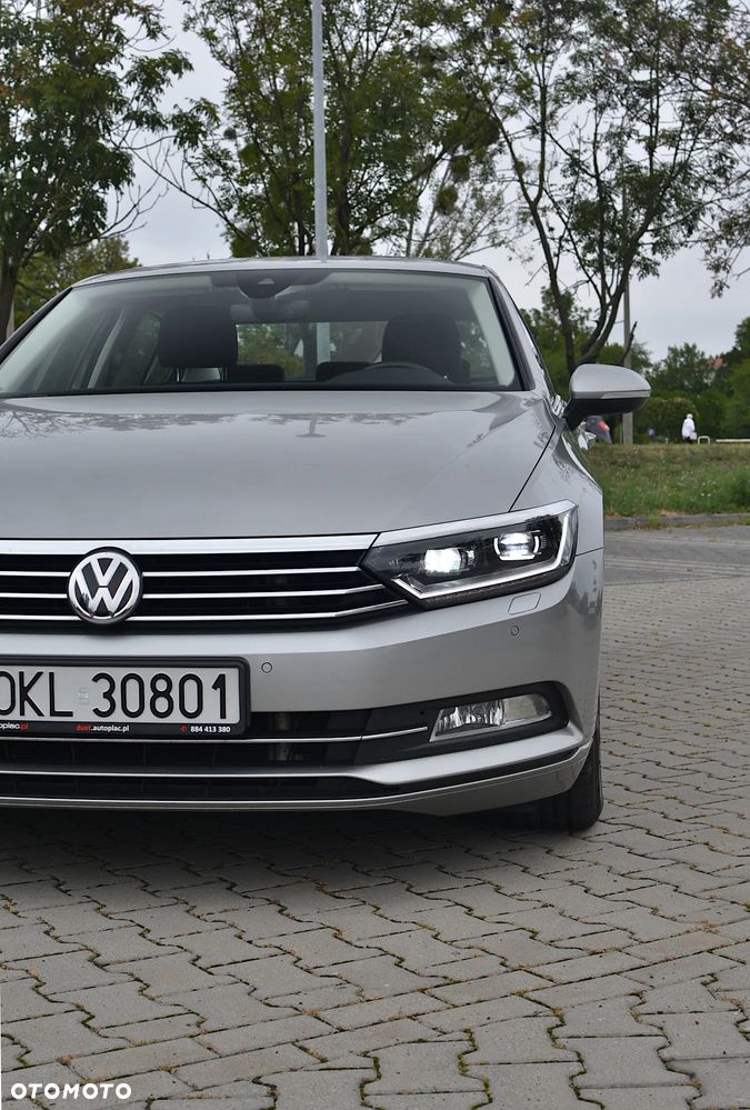 Volkswagen Passat 1.8 TSI BMT Comfortline - 12