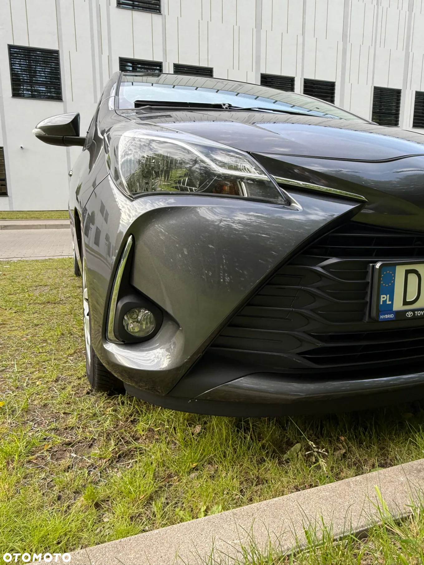Toyota Yaris 1.5 Premium - 9