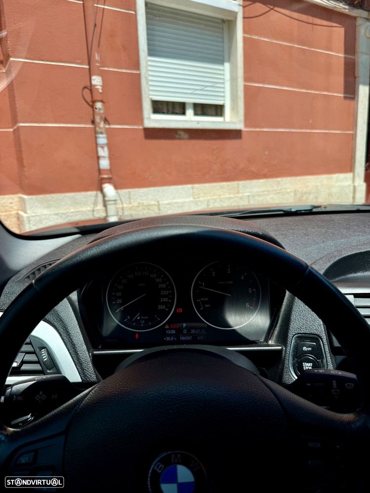 BMW 116 d Aut. Sport Line - 27