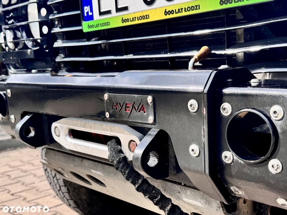 Land Rover Defender 2.5 TDI - 33