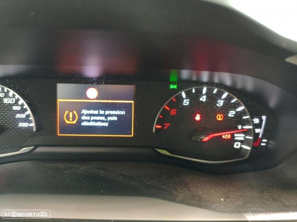 Peugeot 2008 1.2 PureTech Active - 7