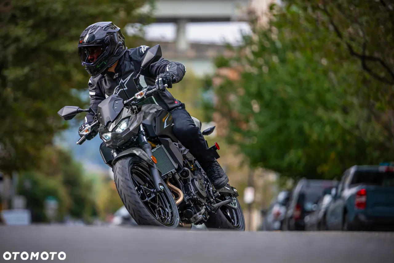 Kawasaki Z - 6