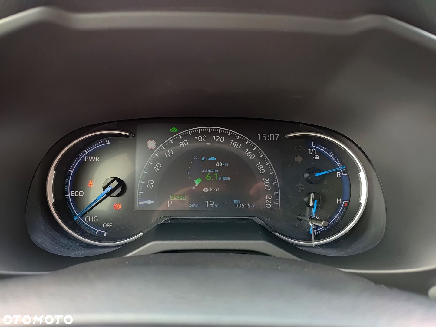 Toyota RAV4 - 13
