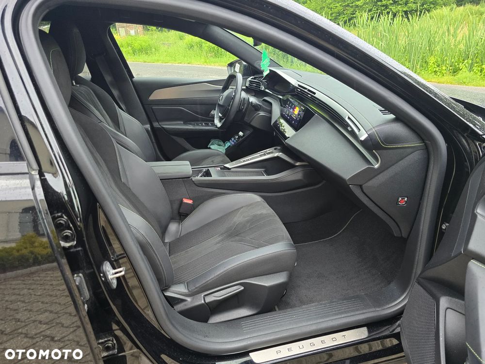 Peugeot 408 1.2 PureTech GT S&S EAT8 - 8