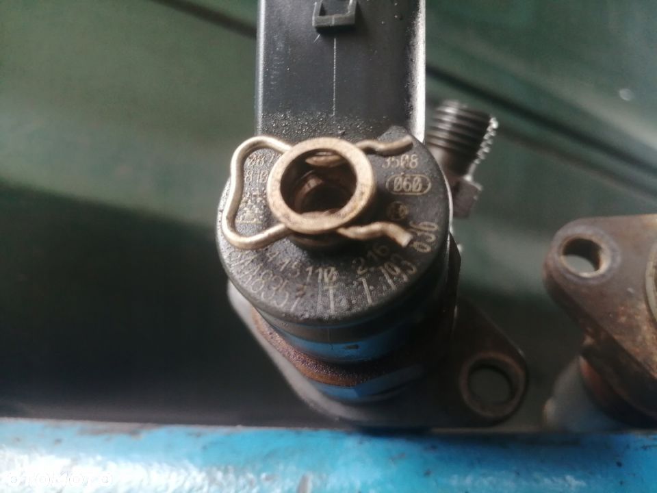 BMW E87 E46 E90 x5 WTRYSKIWACZ 0445110216 - 3