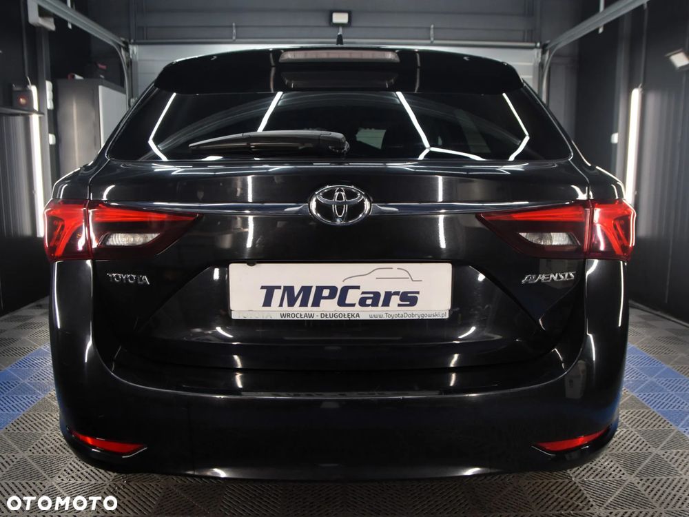 Toyota Avensis 2.0 D-4D Premium - 10