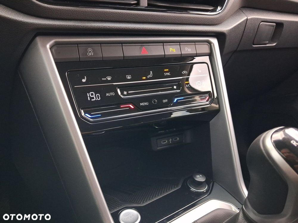 Volkswagen T-Roc 1.5 TSI Life - 17