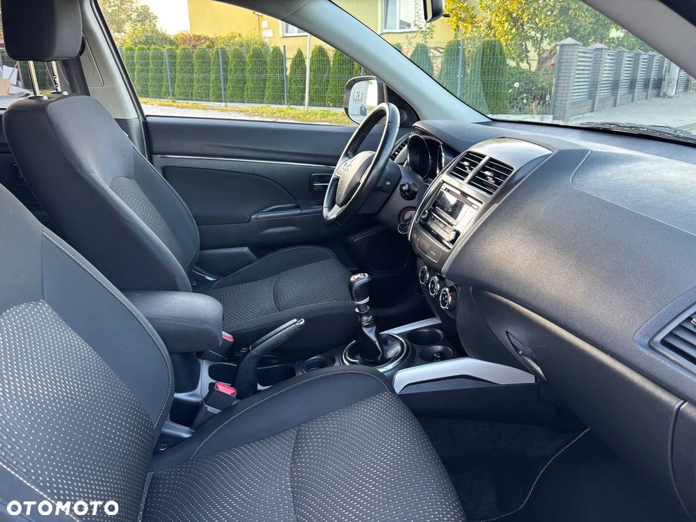 Mitsubishi ASX 1.8 DI-D 2WD Instyle - 22