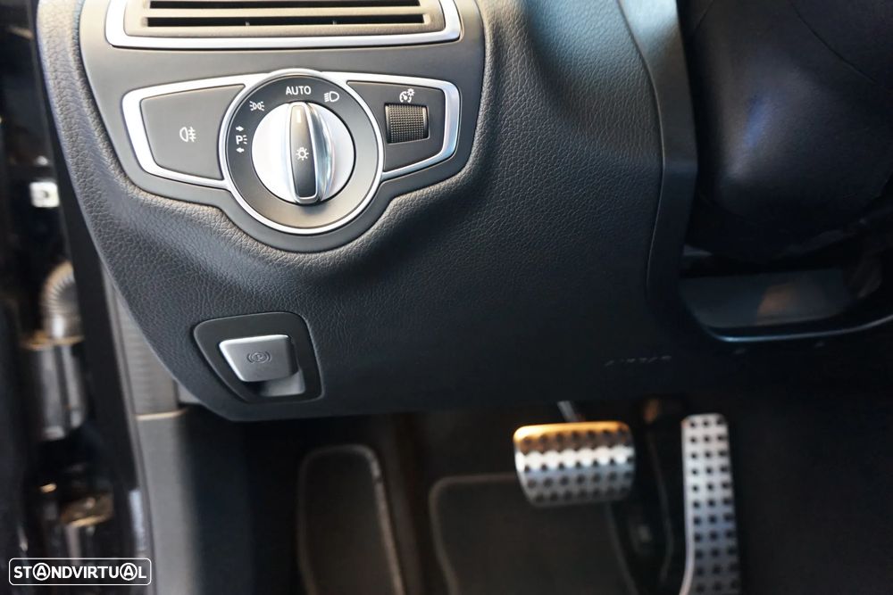 Mercedes-Benz C 300 de AMG Line - 32