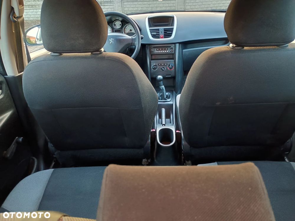 Peugeot 407 - 15