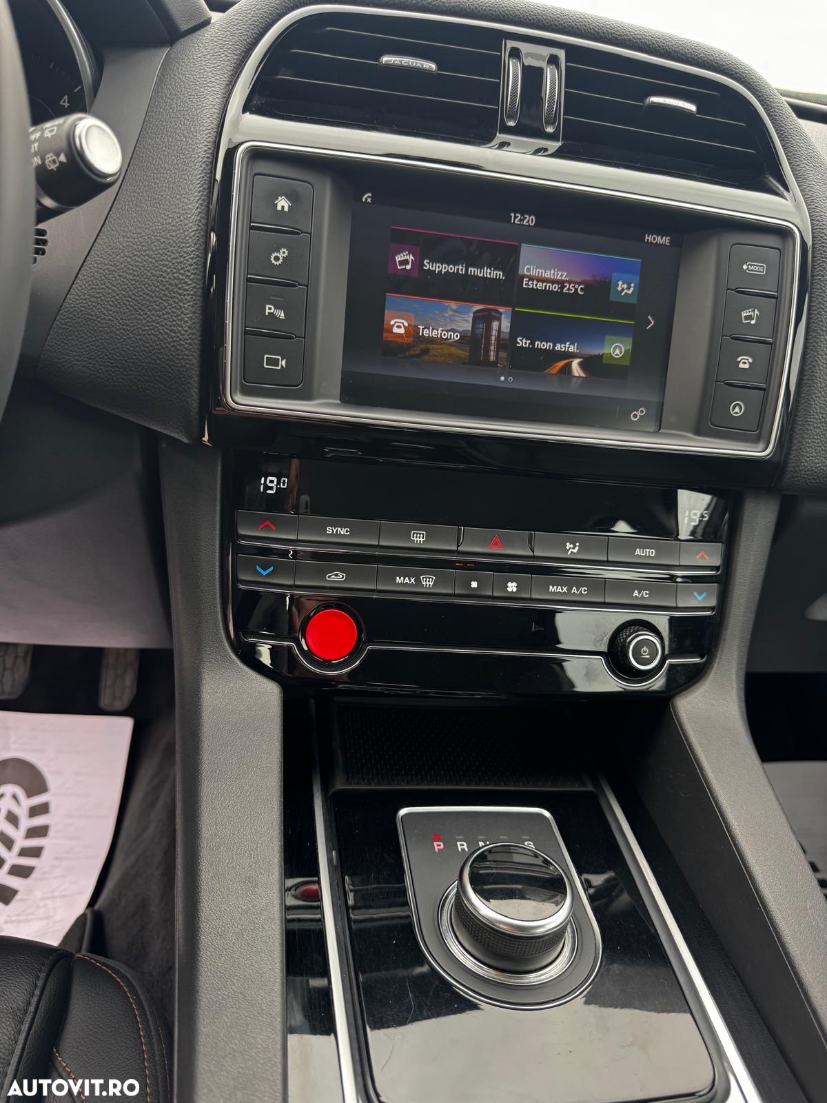 Jaguar F-Pace 20d Aut. Portfolio - 8