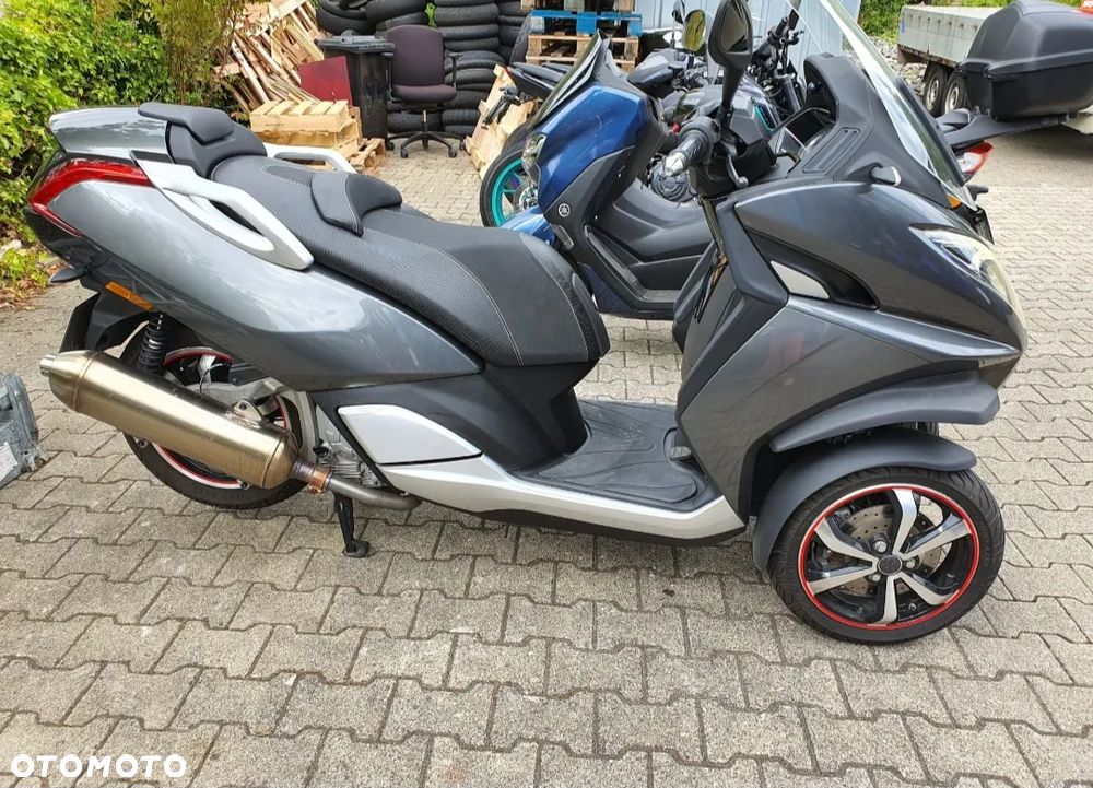 Peugeot Metropolis - 1