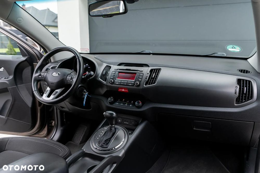 Kia Sportage 2.0 CVVT 4WD Automatik Vision - 27