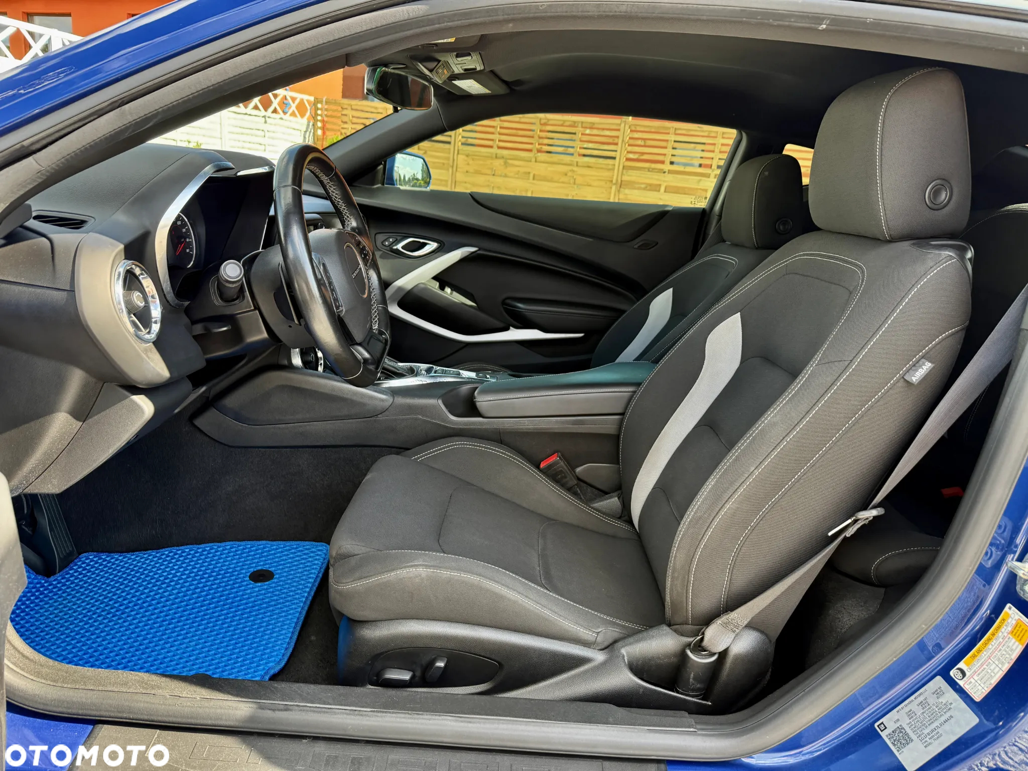 Chevrolet Camaro Coupe 2.0 - 8