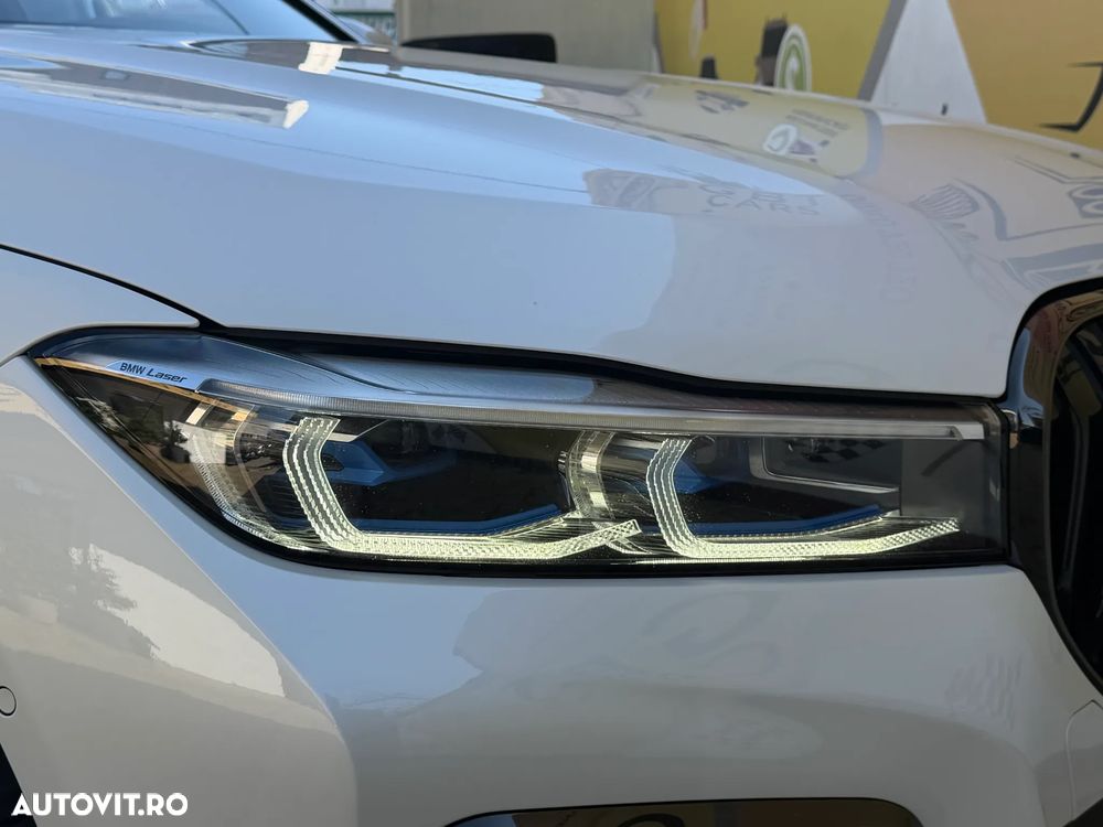 BMW Seria 7 745e - 12