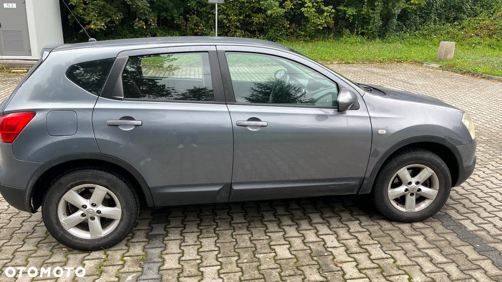 Nissan Qashqai 2.0 dCi 4 x 4 DPF tekna - 6
