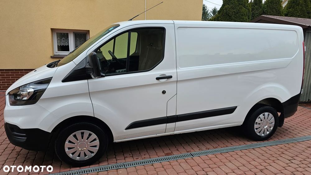 Ford Transit Custom - 13